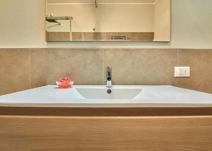 Il Sole House Semesterbostad Lierna